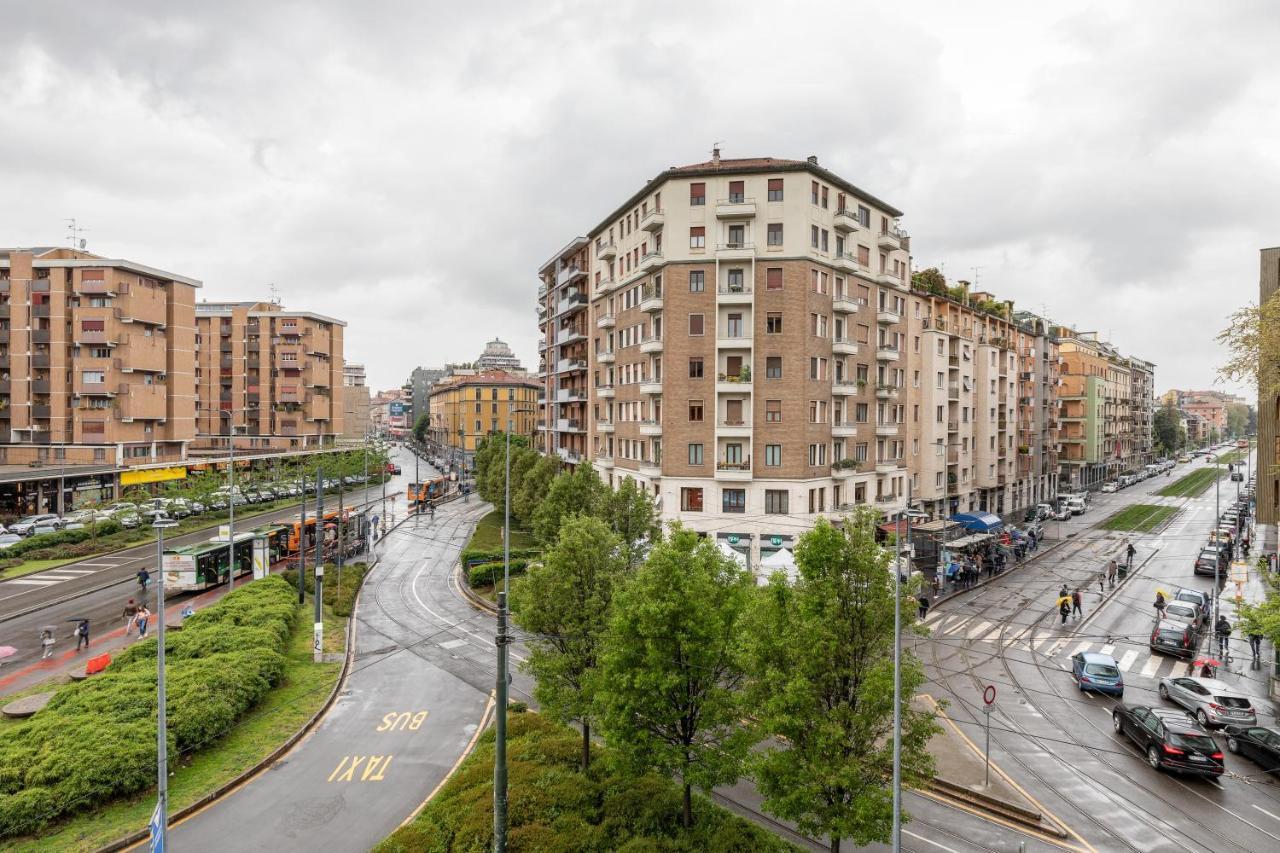 Piazza De Angeli M1 Comfortable Flat With Balcony Мілан Екстер'єр фото
